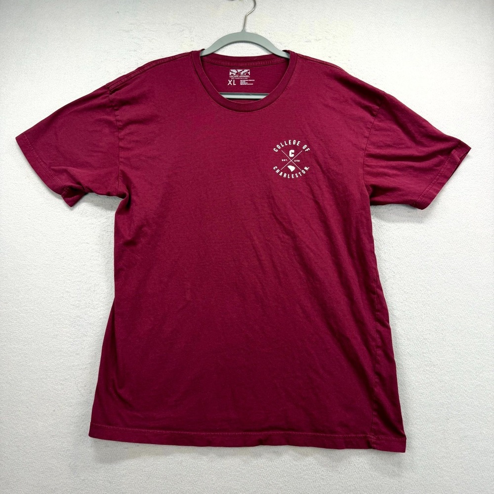 Charleston Cougars T-Shirt Men XL Burgundy UScape Apparel NCAA Basketball Sports